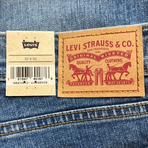 NWT Levi's Blue Denim Jeans W32 L28 - Picture 3 of 6
